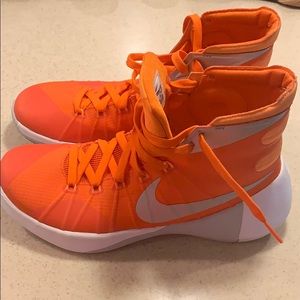nike hyperdunk basketball shoes.